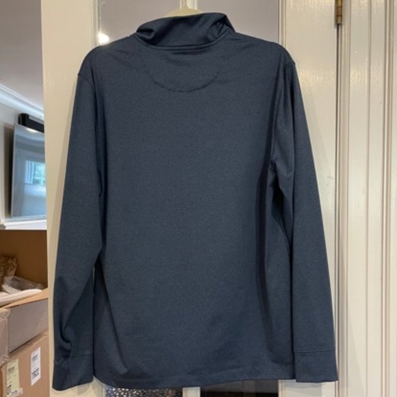 Vineyard Vines quarter zip - Picture 2 of 3